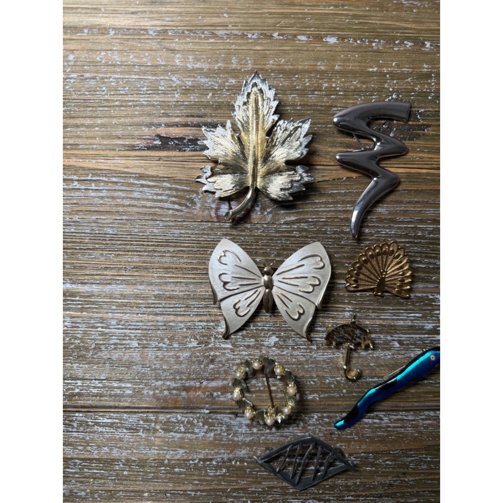 Vintage Brooch Pin Lot 8 Western Butterfly Leaf Pearl Coquette Art Deco Boho - Picture 3 of 7